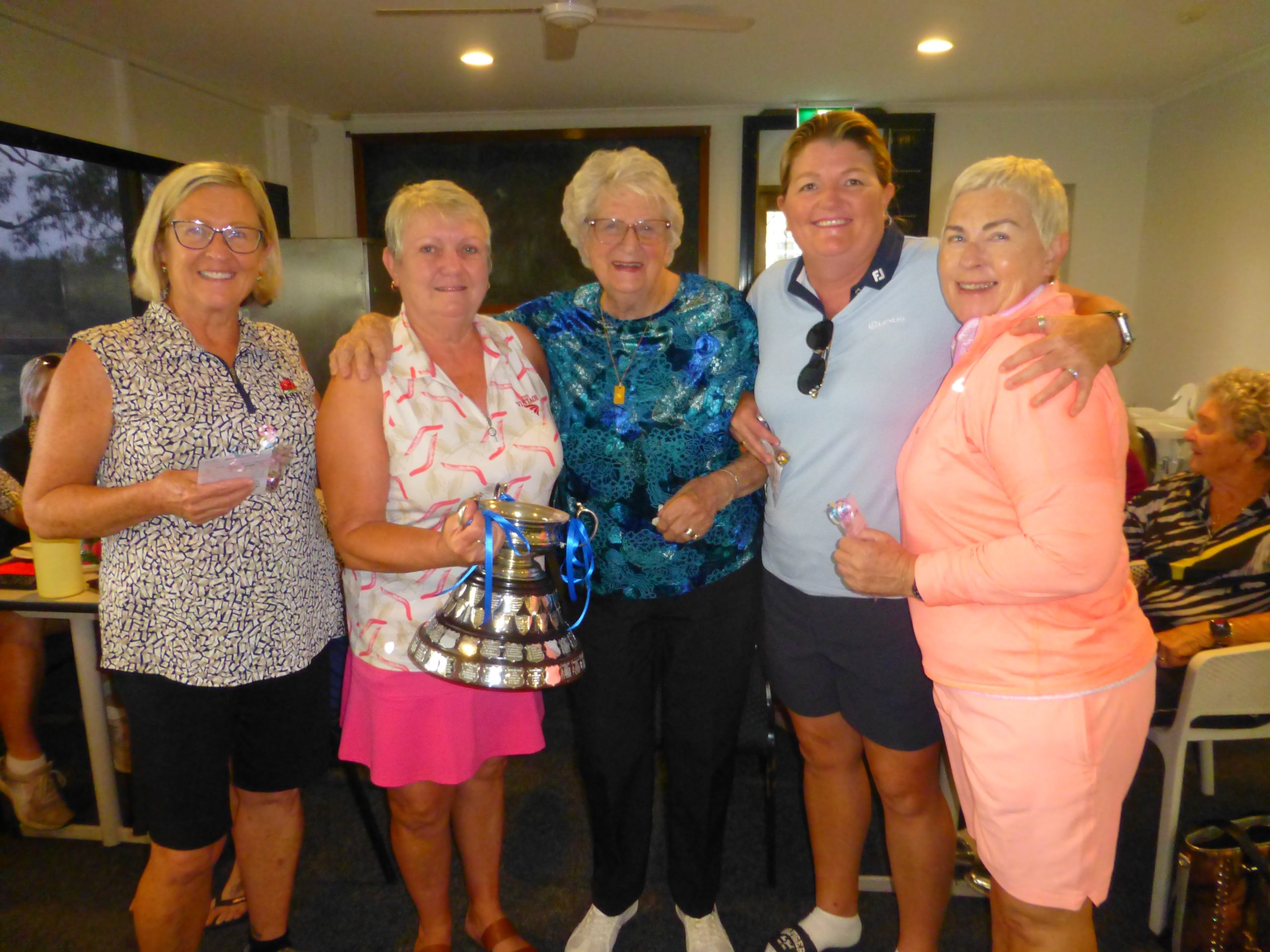 Frith Cup Winners
L-R   Robyn Pridue, Deb Plummer, Beryl Tobin (OAM) presenting Trophy, Joanne Dusterhoft, Liat Baddock