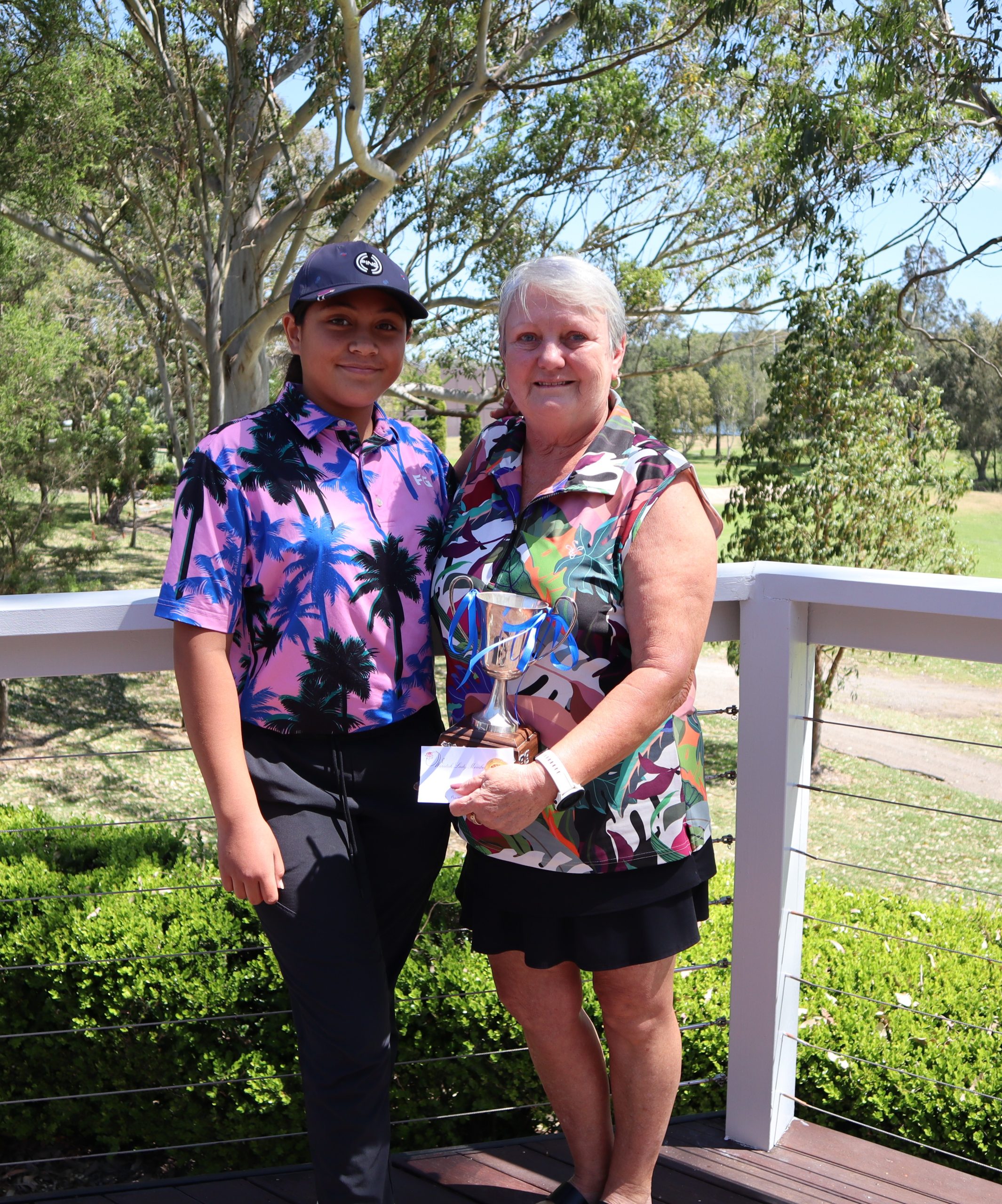 Div. 1 Winner and R/Up
 L-R R/up Alexis Moanaroa and Winner- Deb Plummer