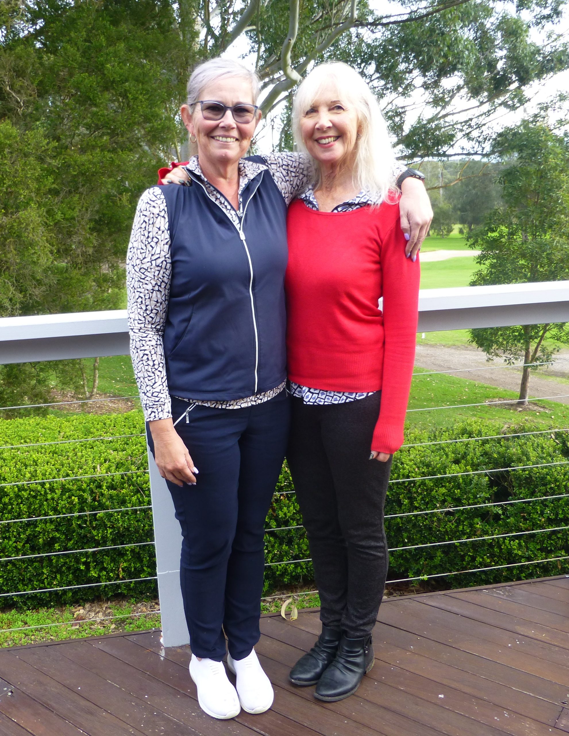 Div 2.  R/up L-R Mindy Simmons and Lynne Page